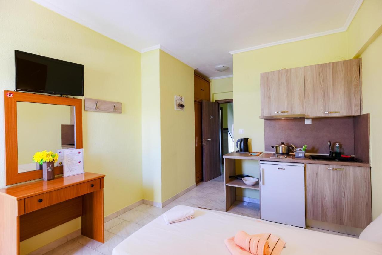 Dionisos Apartments Paralia Dionisiou Zewnętrze zdjęcie