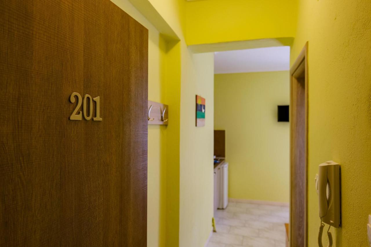 Dionisos Apartments Paralia Dionisiou Zewnętrze zdjęcie