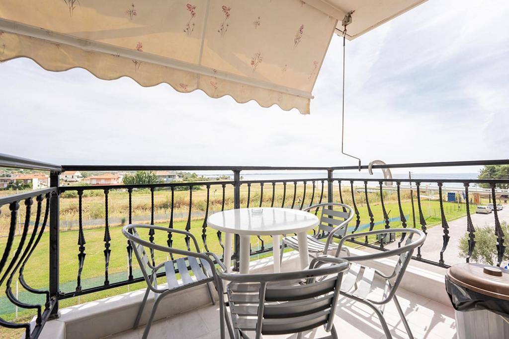 Dionisos Apartments Paralia Dionisiou Zewnętrze zdjęcie
